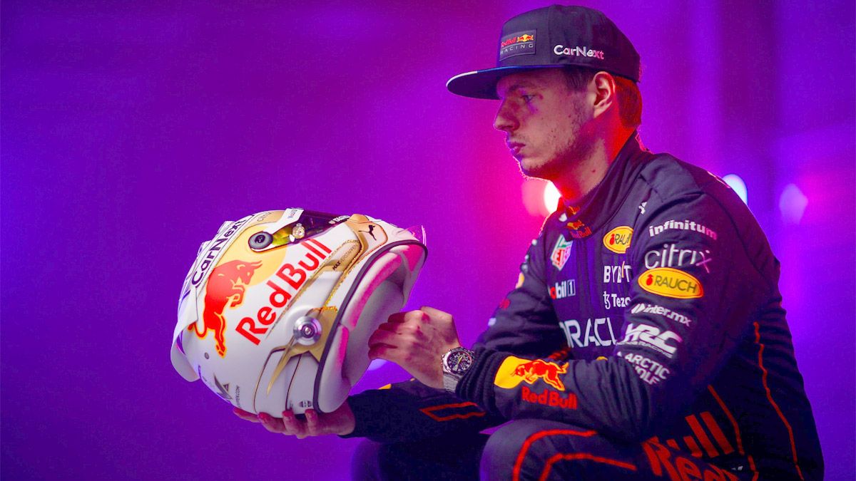 Verstappen le ganó una dura batalla a Hamilton y va por más.