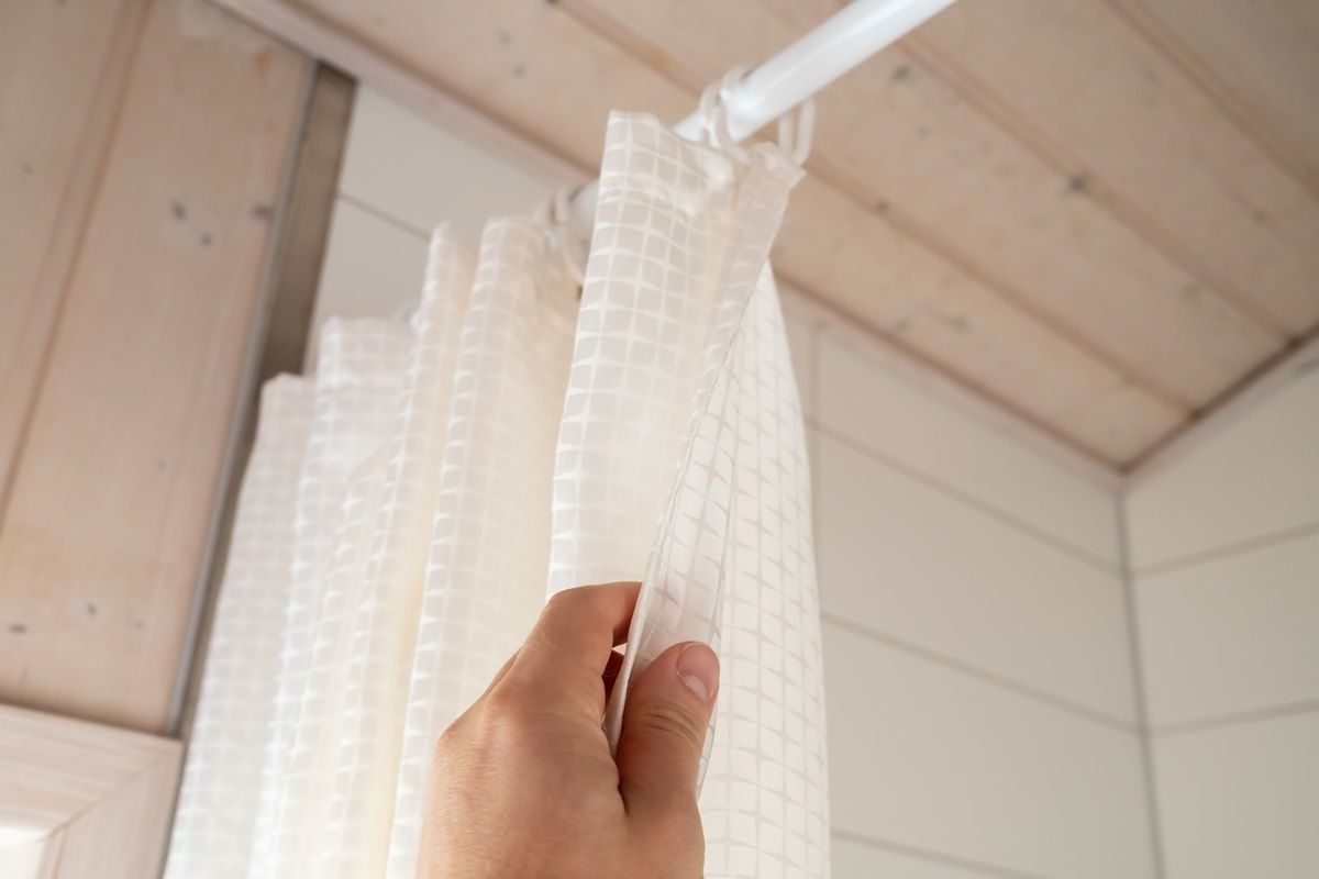 Adiós a las cortinas de baño. Imagen: Freepik