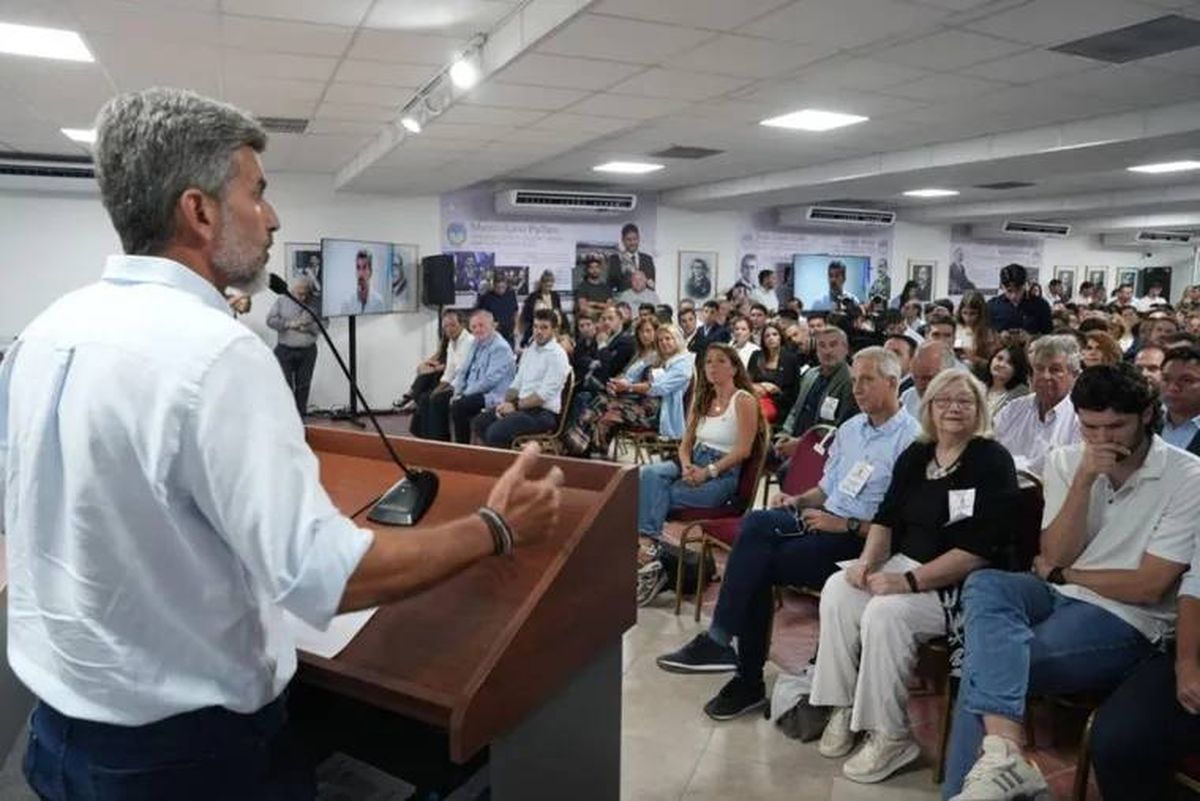 Ulpiano Suarez asegur&oacute; en Santa Fe: "El radicalismo est&aacute; vivo".