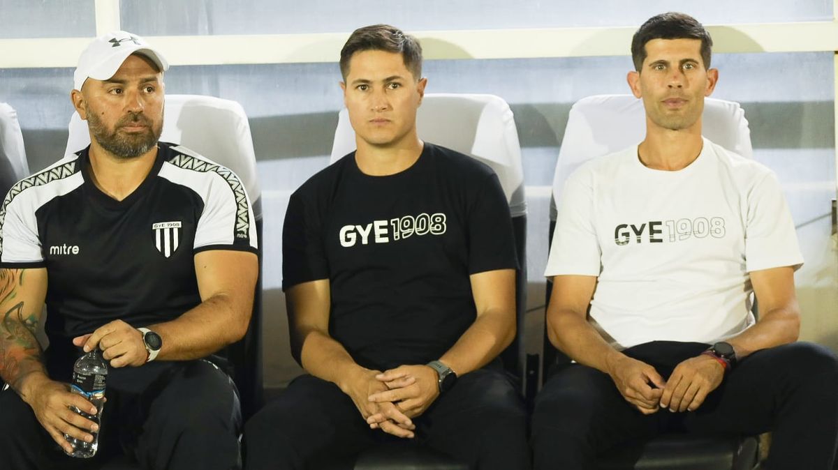 Ezequiel Medrán aseguró que la serie está abierta con San Martín de Tucumán. El Lobo tiene que ganar en la Ciudadela para acceder a la final. Ezequiel Medrán aseguró que la serie está abierta con San Martín de Tucumán. El Lobo tiene que ganar en la Ciudadela para acceder a la final.