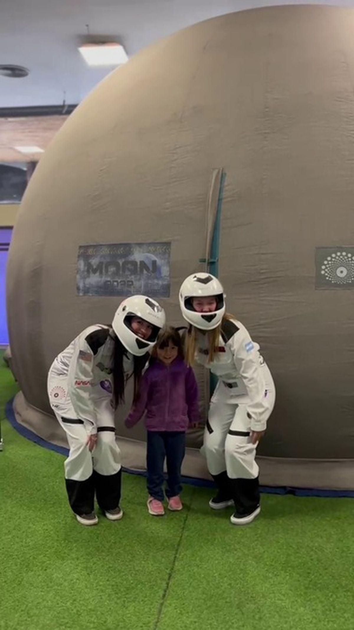 Mendoza Shopping celebra el Mes de la Niñez con domo inmersivo y Gaming. Mendoza Shopping celebra el Mes de la Niñez con domo inmersivo y Gaming.