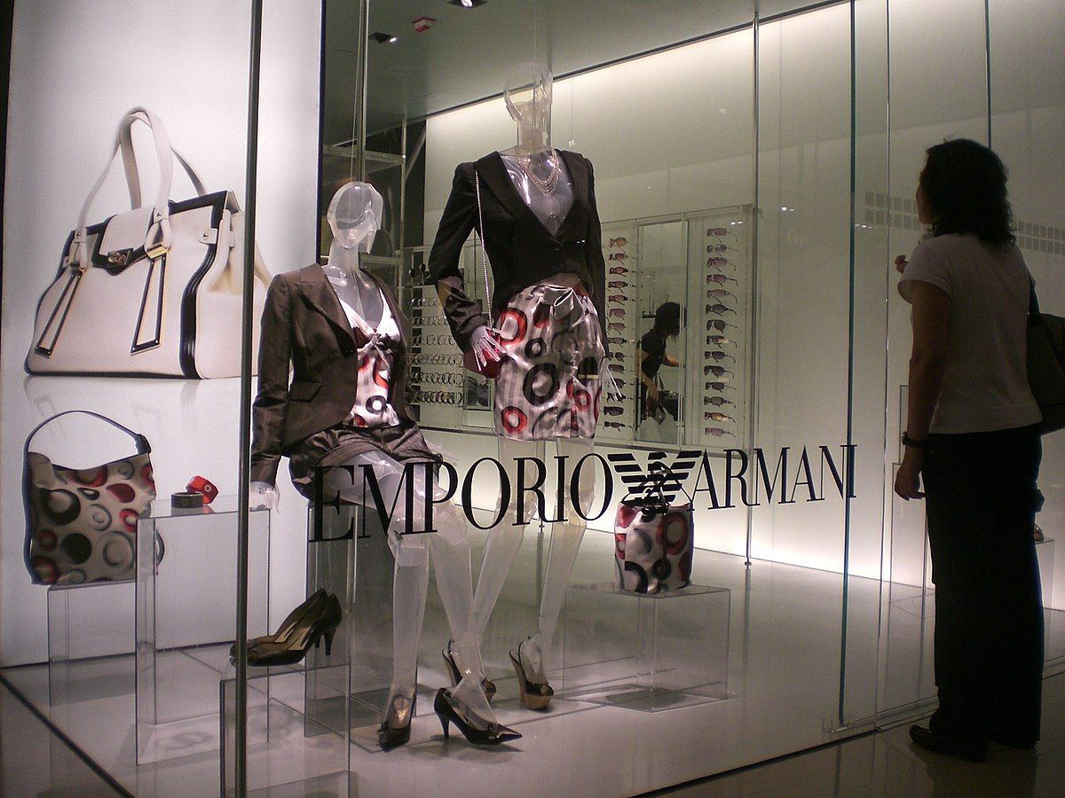 Emporio Armani cuenta con 650 tiendas en todo el mundo. Imagen: Armani. Emporio Armani cuenta con 650 tiendas en todo el mundo. Imagen: Armani.