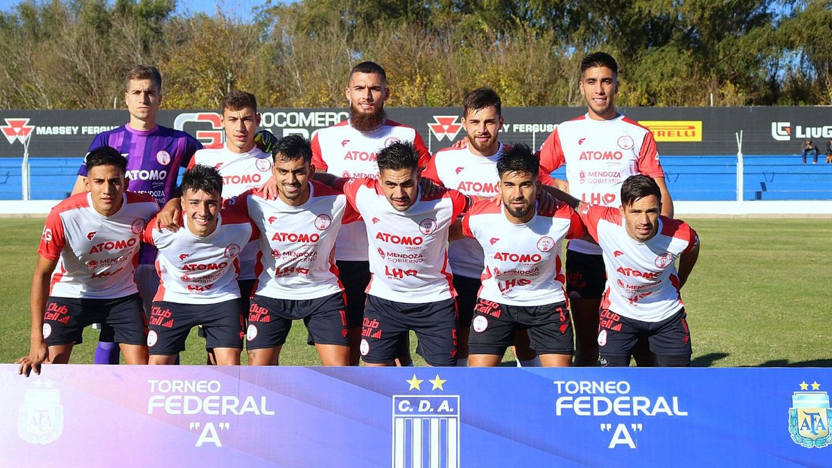 Huracán Las Heras se presentará ante Liniers, en Bahía Blanca.