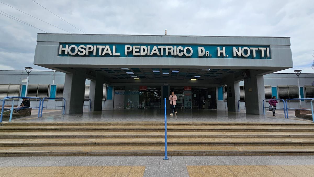 El chico de 14 años baleado en el abdomen en un hecho en Godoy Cruz sigue en muy delicado estado en terapia intensiva del Hospital Notti.