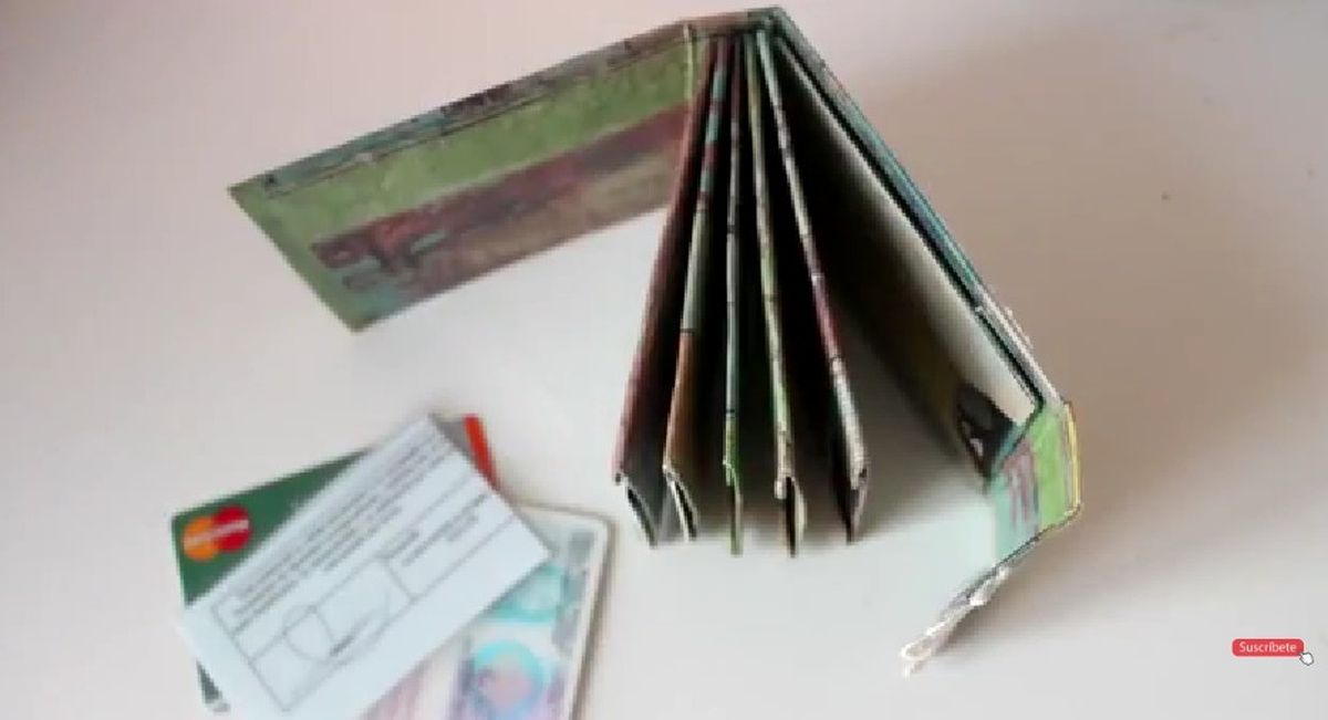 Reciclaje con tubos de papel higiénico. Reciclaje con tubos de papel higiénico.