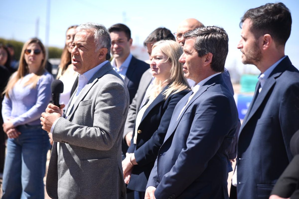 El gobernador destacó que la renovación de la carta orgánica puede tener que ver con una decisión electoralista o bien, con abrir la posibilidad de cobrar más impuestos. El gobernador destacó que la renovación de la carta orgánica puede tener que ver con una decisión electoralista o bien, con abrir la posibilidad de cobrar más impuestos.