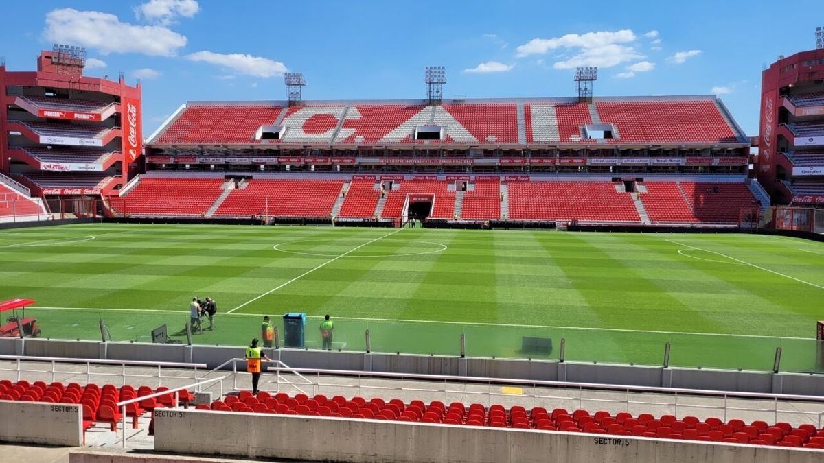 El Libertadores de América - Ricardo Enrique Bochini estará lleno para ver al Club Atlético Independiente y al Club Sportivo Independiente Rivadavia.