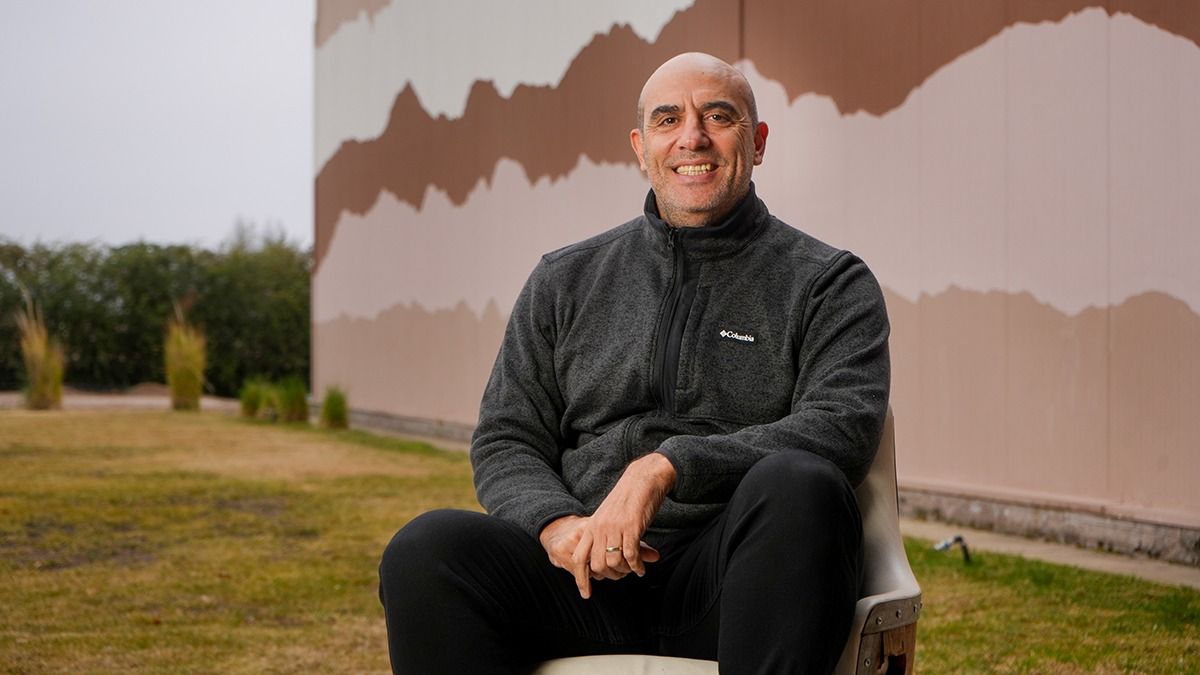 Con el empresario del vino Enrique Foster fundó en 2003 la bodega que hoy lleva su nombre. Con el empresario del vino Enrique Foster fundó en 2003 la bodega que hoy lleva su nombre.