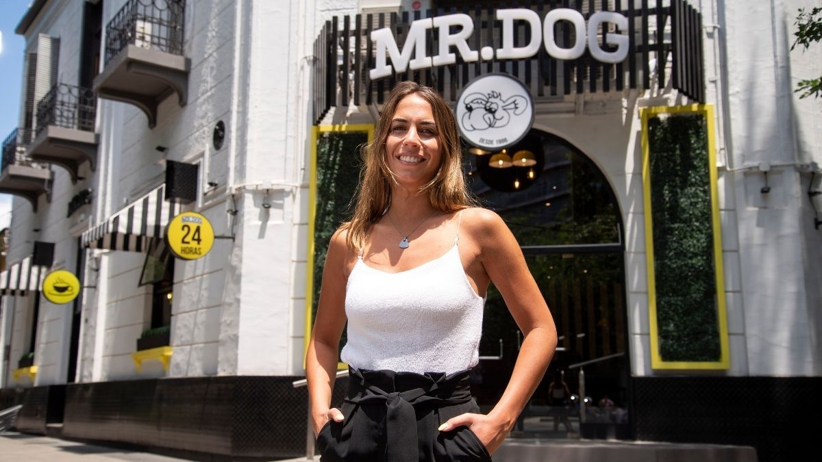Julia Forniés, de 26 años, la mayor empresaria fast food de Mendoza: Prefiero comer en Mr. Dog