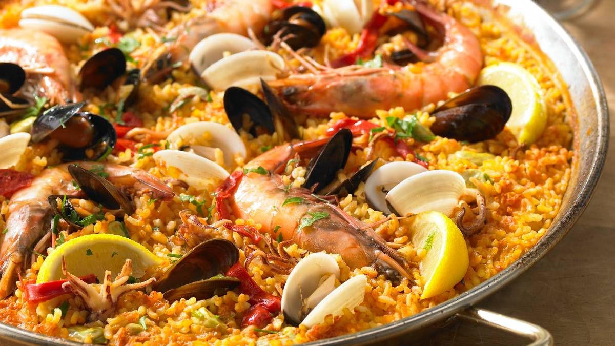 Recetas de Semana Santa: paella de mariscos en 30 minutos.