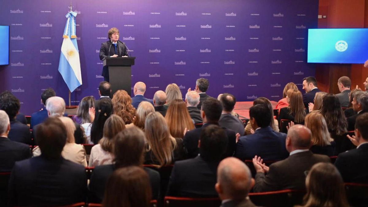 Milei reunió a legisladores libertarios y del PRO, entre ellos 4 mendocinos