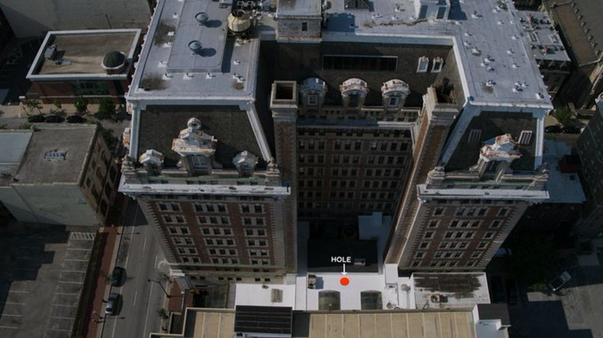 El agujero donde encontraron a la víctima tras su muerte. El agujero donde encontraron a la víctima tras su muerte.