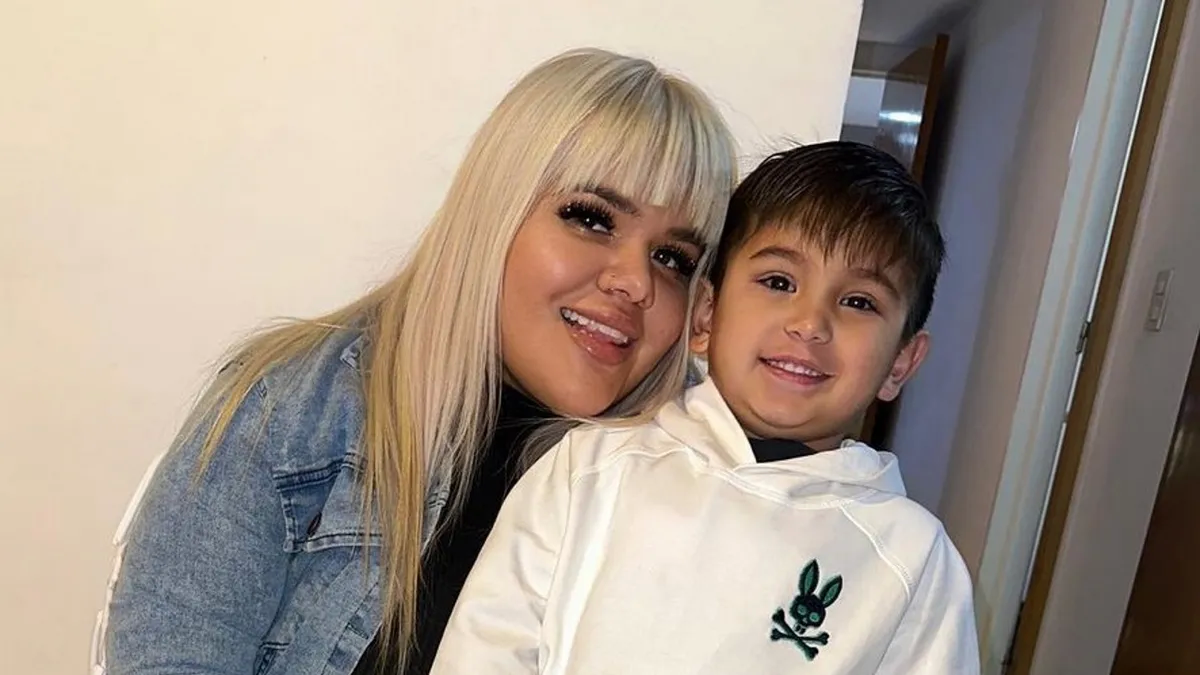 More Rial quiere irse a vivir a Córdoba con su hijo Francesco y le exige a Jorge que le compre una casa. More Rial quiere irse a vivir a Córdoba con su hijo Francesco y le exige a Jorge que le compre una casa.