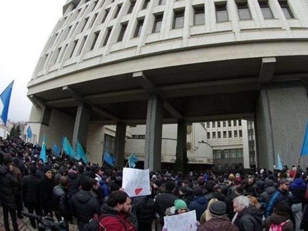 Ucrania suspendió el referendo en Crimea y disolverá su Parlamento que aprobó anexarse a Rusia