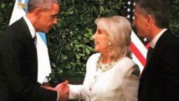 El apretón de manos de Mirtha Legrand con Barack Obama