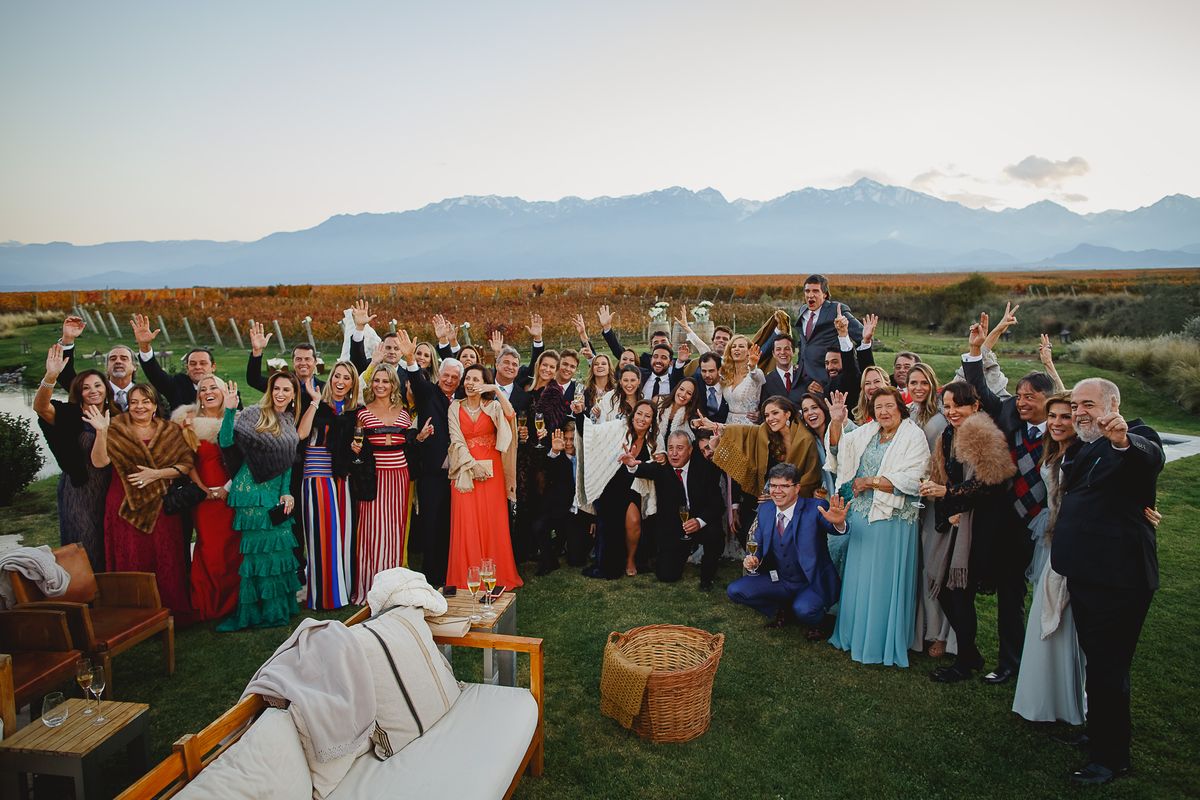 Una concurrida reuni&oacute;n social.