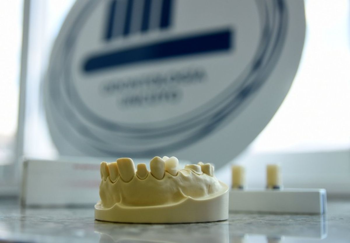 Los honorarios totalmente accesibles permiten a los mendocinos atender sus necesidades de odontología aunque no tengan obra social. Los honorarios totalmente accesibles permiten a los mendocinos atender sus necesidades de odontología aunque no tengan obra social.