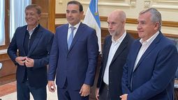 Rodolfo Suarez, junto a sus pares de Corrientes, Gustavo Valdés; y de Jujuy, Gerardo Morales; y con el jefe de Gobierno porteño, Horacio Rodríguez Larreta.