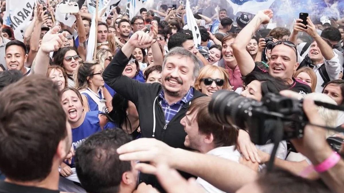 Máximo Kirchner junto a Anabel Fernández Sagasti.