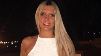 Desesperada búsqueda de una joven que cayó con su camioneta a un arroyo