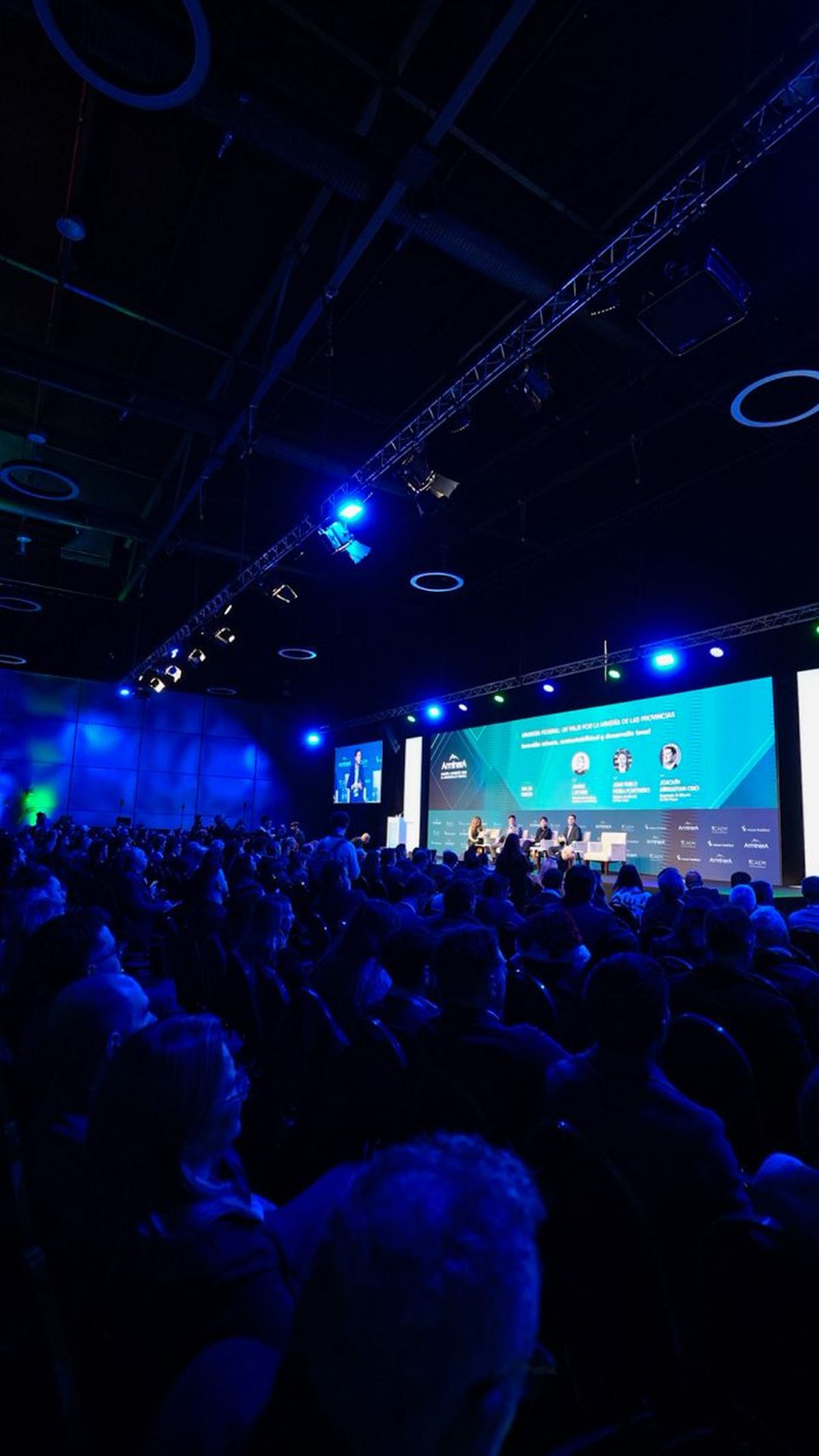 Más de 300 expositores asistieron el encuentro minero en Buenos Aires. Más de 300 expositores asistieron el encuentro minero en Buenos Aires.