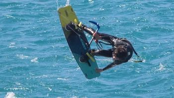 El mejor kitesurf del país, en el dique Potrerillos