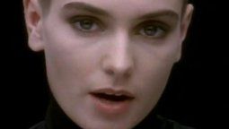 La cantante irlandesa Sinead O’Connor causó conmoción con su incidente en un programa de televisión.&nbsp;