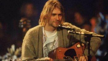 El legendario cárdigan verde de Kurt Cobain fue subastado en 334.000 dólares