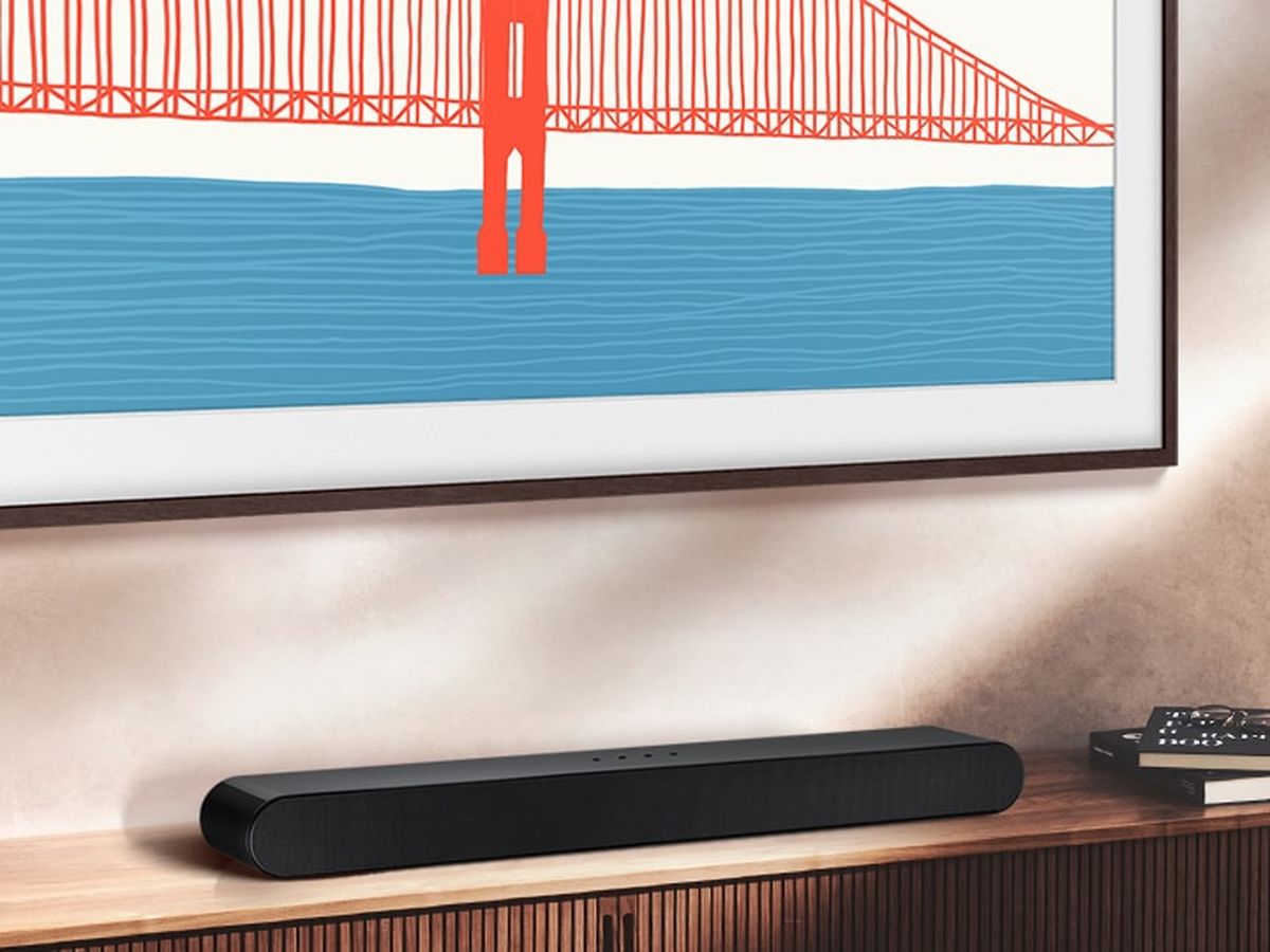 Esta barra de sonido puede conectarse al televisor a través del puerto HDMI o a cualquier otro dispositivo a partir del WiFi o Bluetooth. Esta barra de sonido puede conectarse al televisor a través del puerto HDMI o a cualquier otro dispositivo a partir del WiFi o Bluetooth.
