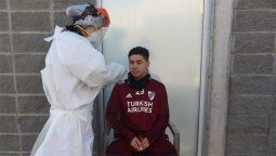 Montiel dio positivo el test serológico y quedó aislado por precaución