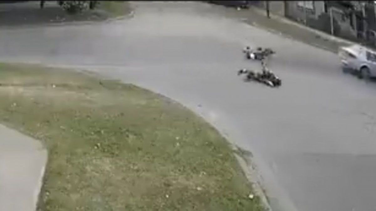 El motochorro huía a bordo de su rodado tras robarle a una mujer en Florencio Varela