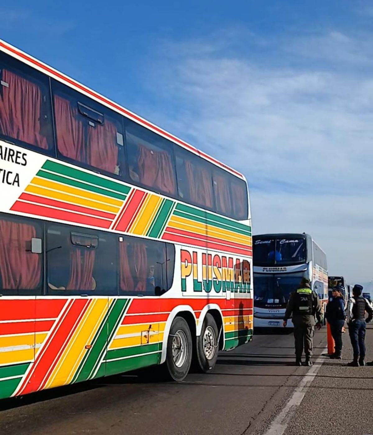 Los ingresos de Arco desaguadero (Ruta 7) y Zapata (Ruta 40) tuvieron sus puestos de control policial para este partido de la Copa Argentina. Los ingresos de Arco desaguadero (Ruta 7) y Zapata (Ruta 40) tuvieron sus puestos de control policial para este partido de la Copa Argentina.