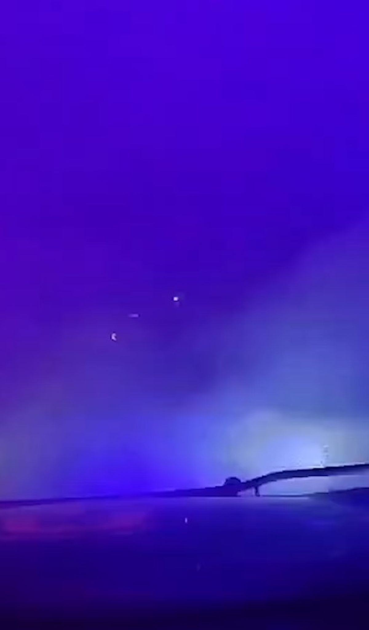 Así veía la policía al sospechoso que intentaba escapar ocultándose en el humo que lanzaba. Así veía la policía al sospechoso que intentaba escapar ocultándose en el humo que lanzaba.
