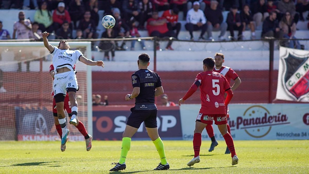 El Cruzado se enfrenta a All Boys en el Omar Higinio Sperdutti.