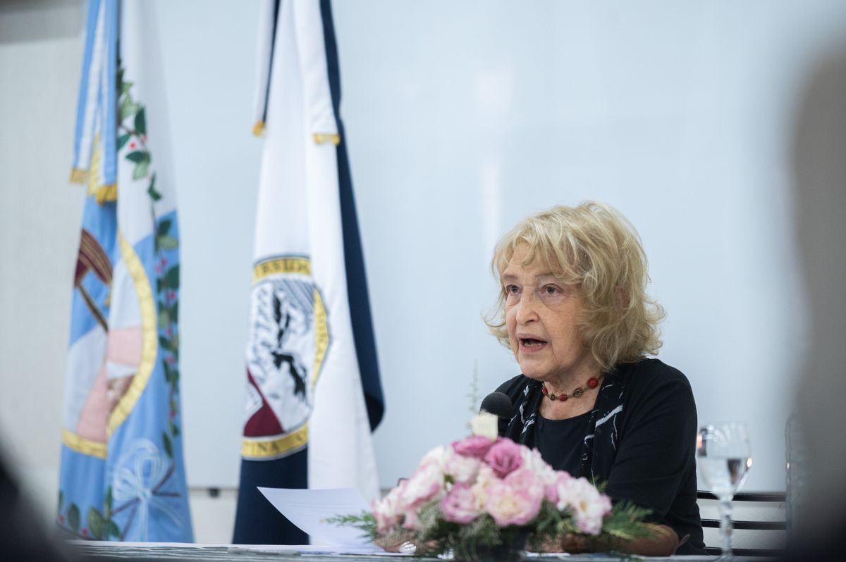 Puiggrós disertó luego de recibir el premio Honoris Causa. Foto: gentileza UNCuyo