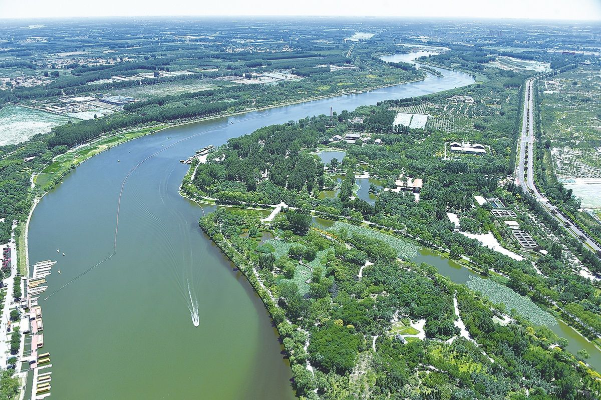 Vista aérea del Gran Canal Beijing-Hangzhou que atraviesa el subcentro de Beijing. CHANG MING / XINHUA