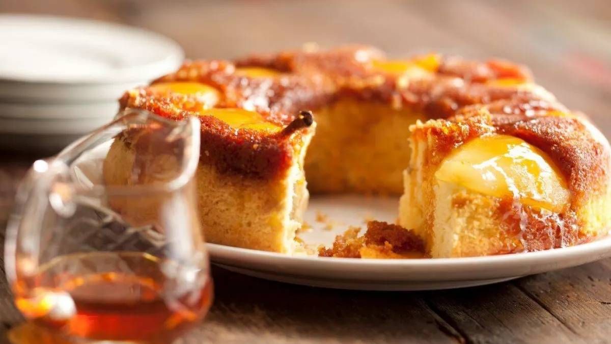 Recetas: torta de peras con 4 ingredientes.