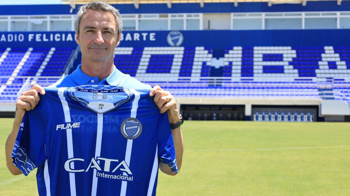 Godoy Cruz debuta en la Primera Nacional ante Ciudad de Bolívar: probables formaciones y dónde ver en vivo