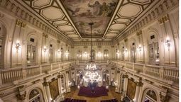 Argentina tiene un imponente edificio cuya construcción está rodeada de puertas falsas. Fuente: Billiken Argentina tiene un imponente edificio cuya construcción está rodeada de puertas falsas. Fuente: Billiken