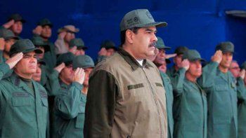 Maduro asume presionado por la comunidad internacional