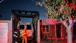 Incendio en el barrio Santa Rita, de Guaymallén. Incendio en el barrio Santa Rita, de Guaymallén.