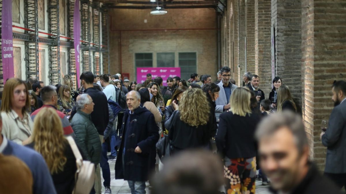 Bodegas de Argentina y el Gobierno provincial acordaron volver a realizar el Agasajo de Vendimia en Espacio Arizu