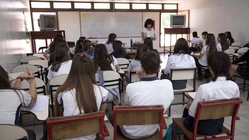 Las escuelas secundarias de Mendoza registraron casi 5.000 alumnos más en 3 años