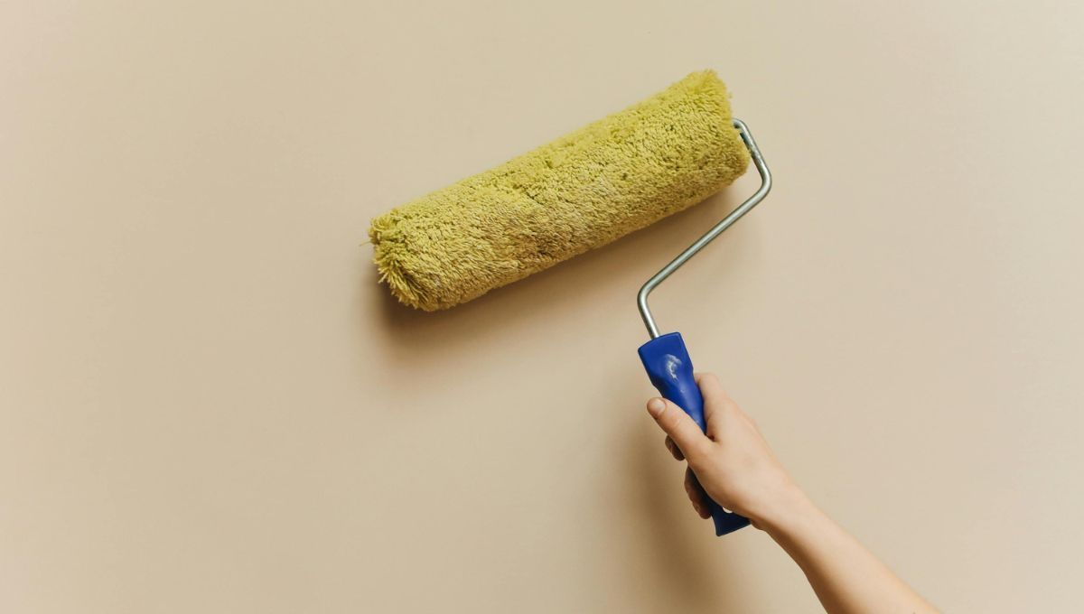 Los restos de pintura se pueden eliminar con detergente. Los restos de pintura se pueden eliminar con detergente.