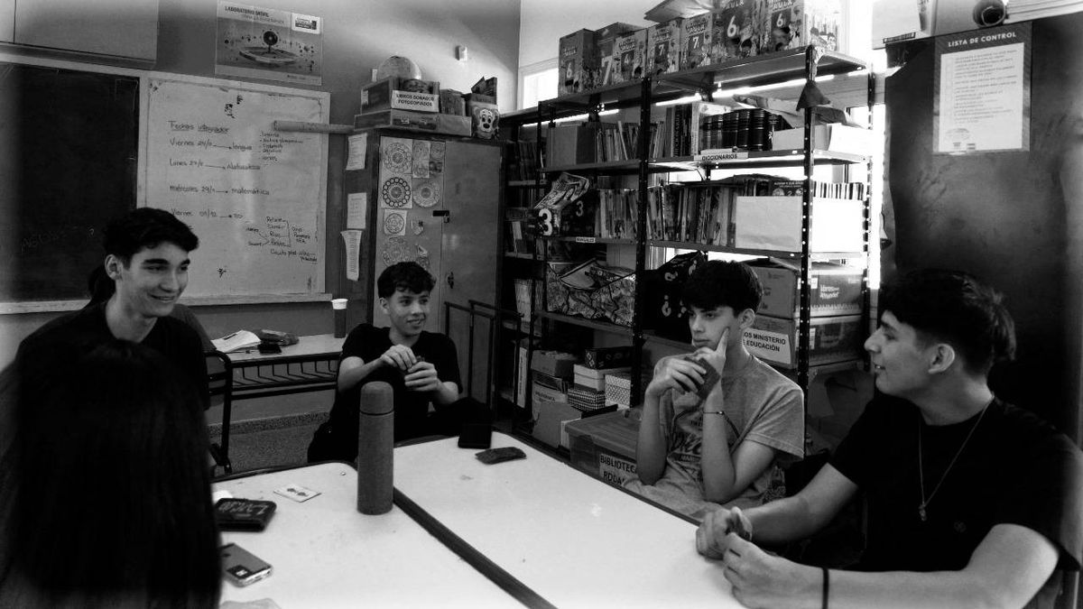 Algunos de los alumnos mendocinos que filmaron el corto en 2023. Algunos de los alumnos mendocinos que filmaron el corto en 2023.