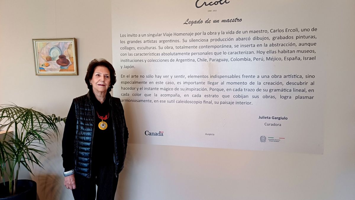 Julieta Gargiulo en la apertura de la muestra Julieta Gargiulo en la apertura de la muestra