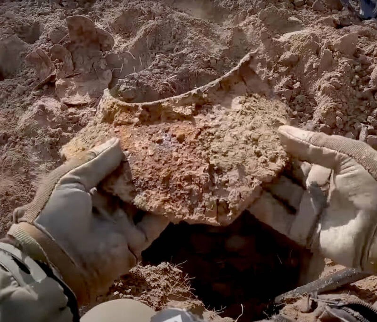 Las piezas de la armadura se encuentran en buen estado. Las piezas de la armadura se encuentran en buen estado.