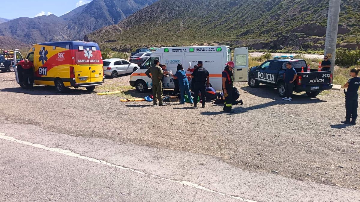 Una familia chilena protagoniz&oacute; este mi&eacute;rcoles un accidente en la Ruta 7, a la altura de Potrerillos. Sus 4 ocupantes resultaron heridos.