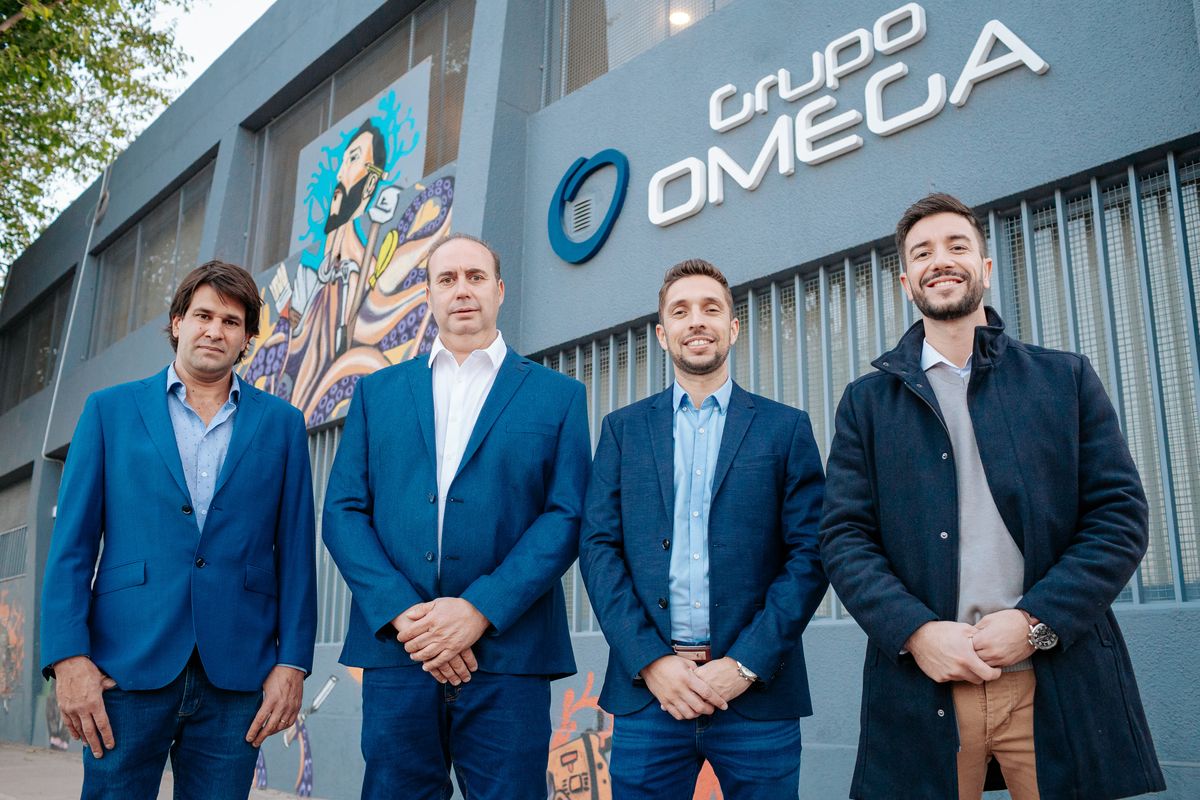 Franco Ciccone Diego Ramos -socio fundador Second Skin- Sebastian Jorro Barón-socio fundador Omega- y Sebastian Vega.