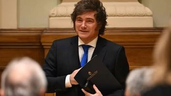 Javier Milei designó a un oficial de la Fuerza Aérea en la Subsecretaría de Ciencia Javier Milei designó a un oficial de la Fuerza Aérea en la Subsecretaría de Ciencia